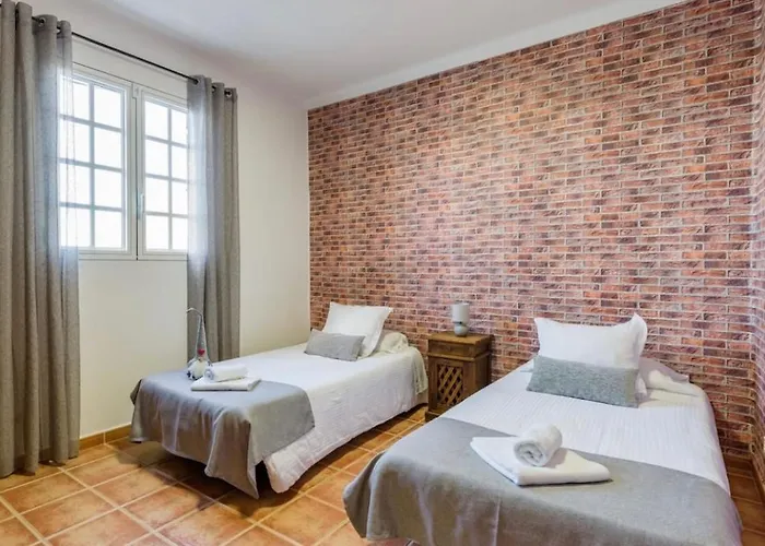 Pico Partido Heated Pool Tinguaton