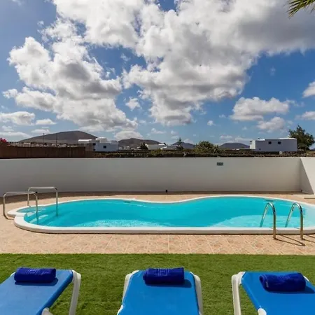 Pico Partido Heated Pool Villa Tinguatón