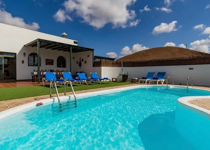 Villa Pico Partido Heated Pool